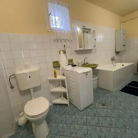 Da-vi Apartmanhaz *